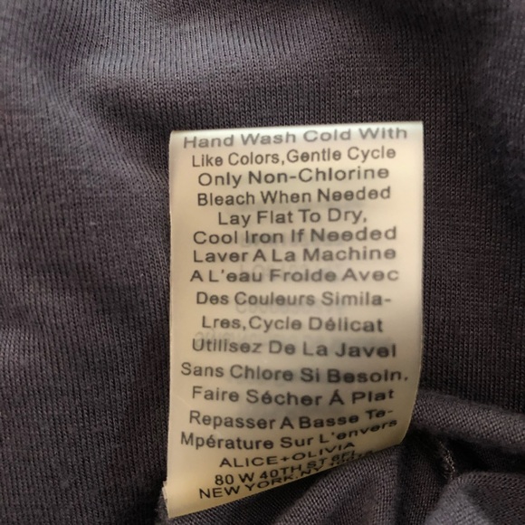 Alice and Olivia sz M base grey top EUC - Picture 6 of 8